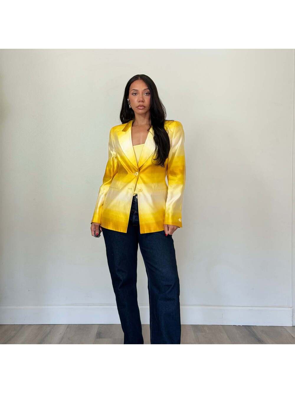 Escada - Picture 9 of 9